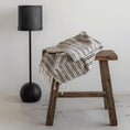 Load image into Gallery viewer, Plantenstandaard Otsuni, zwart