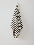 Load image into Gallery viewer, Bonnie Badhanddoek