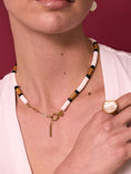 Afbeelding laden in Galerijviewer, Coco ivory ketting