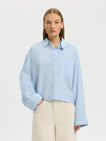 Load image into Gallery viewer, SLFASTHA LS CROPPED BOXY SHIRT NOOS