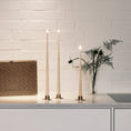 Afbeelding laden in Galerijviewer, LED Taper Kaars 40cm | 2st. | Ice Latte