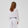 Afbeelding laden in Galerijviewer, MWSunna Boxy Shirt 2.0