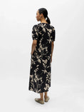 Afbeelding laden in Galerijviewer, OBJJACIRA S/S V-NECK TOP NOOS