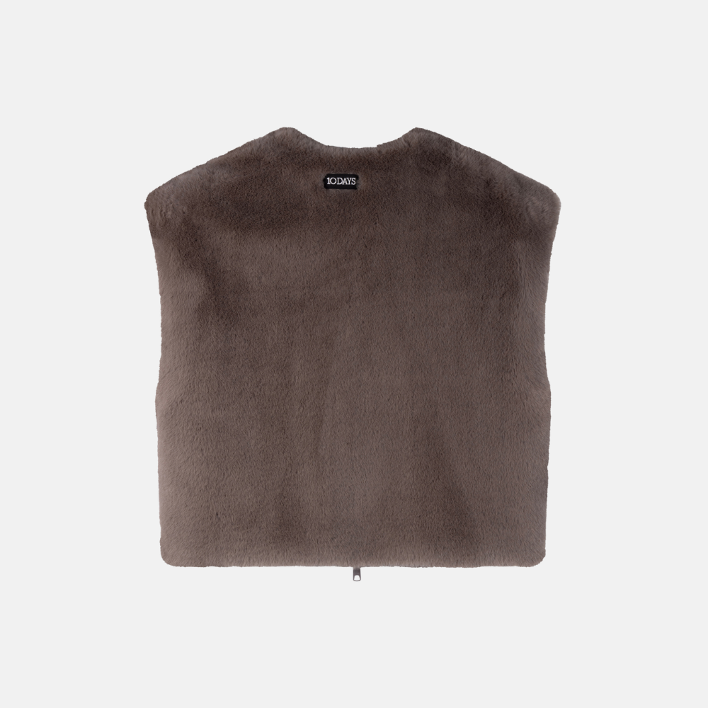 sleeveless fluffy vest