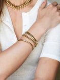 Afbeelding laden in Galerijviewer, Ronde bangle verguld