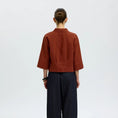 Afbeelding laden in Galerijviewer, SLFCLEO REGULAR 3/4 CROPPED SHIRT B