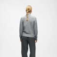 Afbeelding laden in Galerijviewer, OBJTHESS L/S RE BOW KNIT PULLOVER NOOS