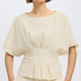 Load image into Gallery viewer, SLFMATILDA SS PLEATED TOP B
