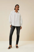 Afbeelding laden in Galerijviewer, Sarah Chambray Blouse