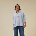Afbeelding laden in Galerijviewer, Norel pin stripe blouse/indi grey