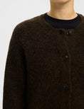 Afbeelding laden in Galerijviewer, SLFLULU LS KNIT SHORT CARDIGAN NOOS