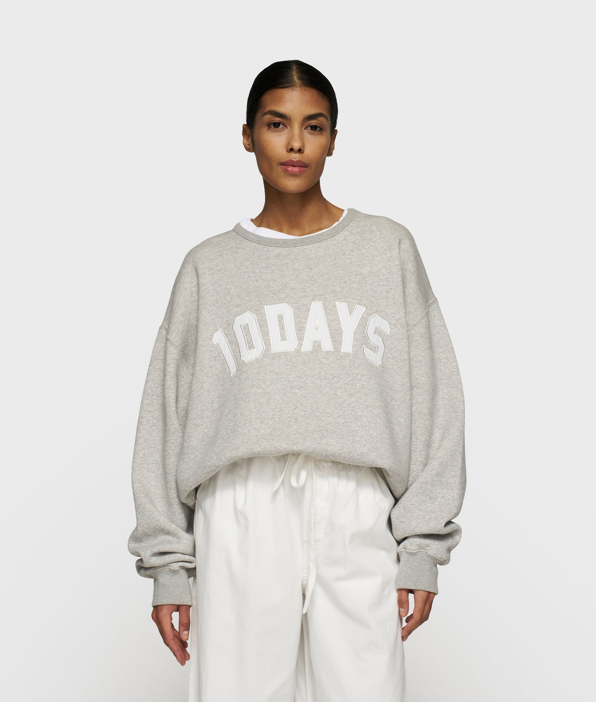 STATEMENT SWEATER