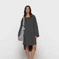Afbeelding laden in Galerijviewer, jersey logo dress