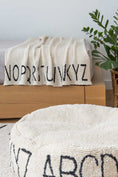 Afbeelding laden in Galerijviewer, KNITTED BLANKET ABC NATURAL/BLACK