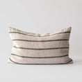 Afbeelding laden in Galerijviewer, Sierkussen Linnen 40x60 - Taupe Stripe