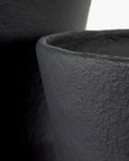 Afbeelding laden in Galerijviewer, Plantenpot S SERAX zwart Construct