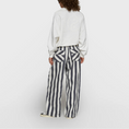 Afbeelding laden in Galerijviewer, straight leg pants stripes