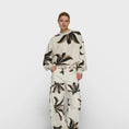 Afbeelding laden in Galerijviewer, sweater flower