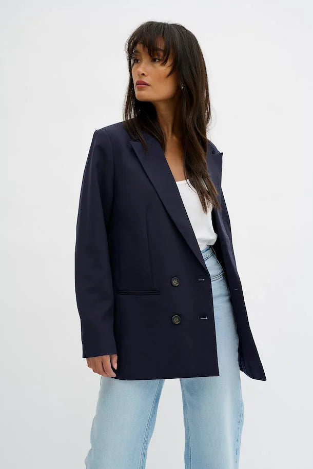 27 TAILORED BLAZER