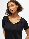Afbeelding laden in Galerijviewer, TESSI V-NECK SHIRT