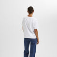 Afbeelding laden in Galerijviewer, SLFESSENTIAL SS BOXY TEE NOOS