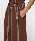 Afbeelding laden in Galerijviewer, wide leg jogger stripes