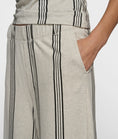 Afbeelding laden in Galerijviewer, wide leg jogger stripes