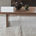 Afbeelding laden in Galerijviewer, WOOLABLE RUG TUNDRA - SHEEP WHITE