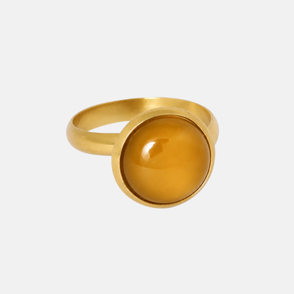 Ring met gemstone in strakke zetting (1cm) / honey