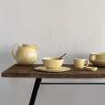 Load image into Gallery viewer, Kantoortafel van hergebruikt hout en acacia.
