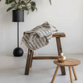 Load image into Gallery viewer, Plantenstandaard Otsuni, zwart
