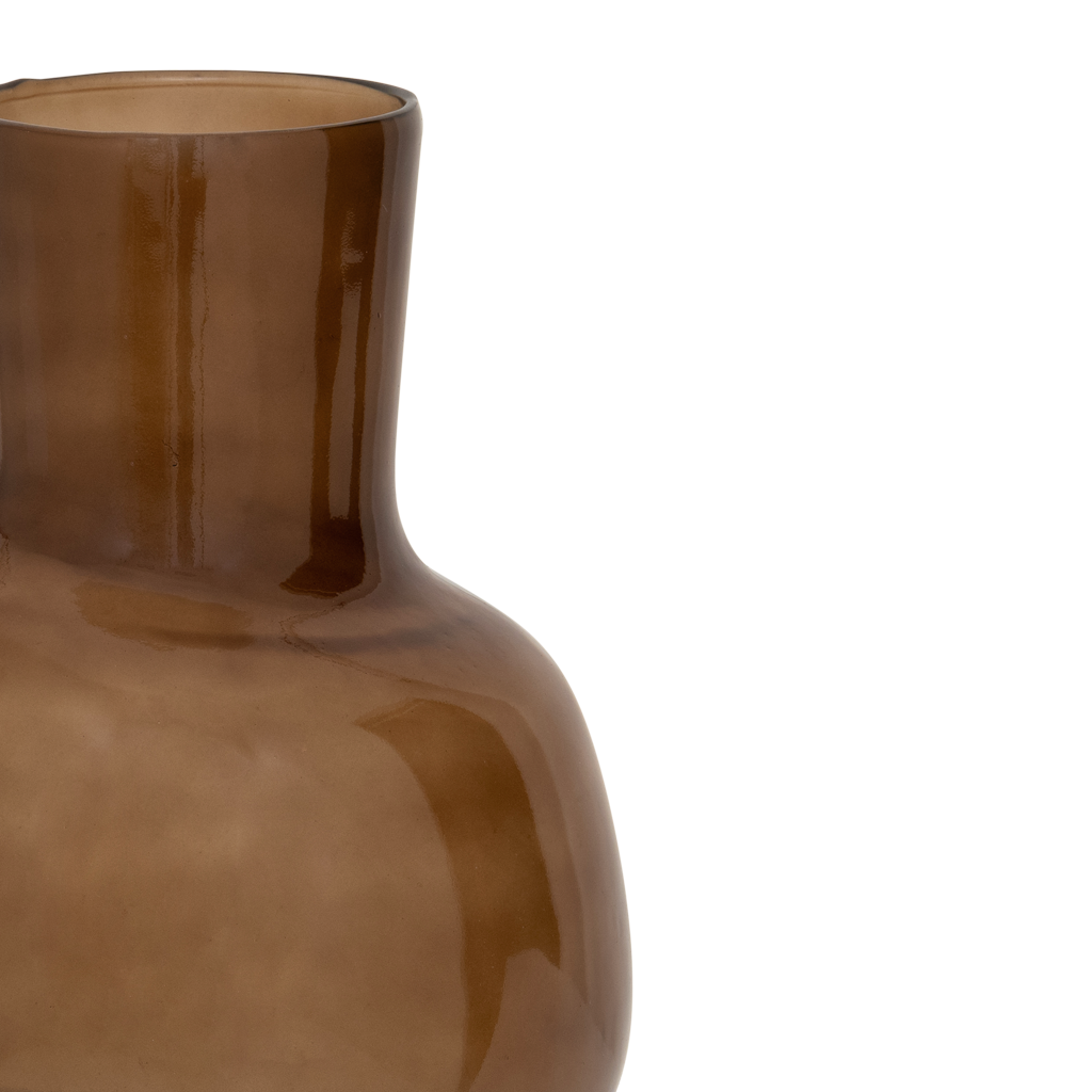 Vaas Arya centrum bruin