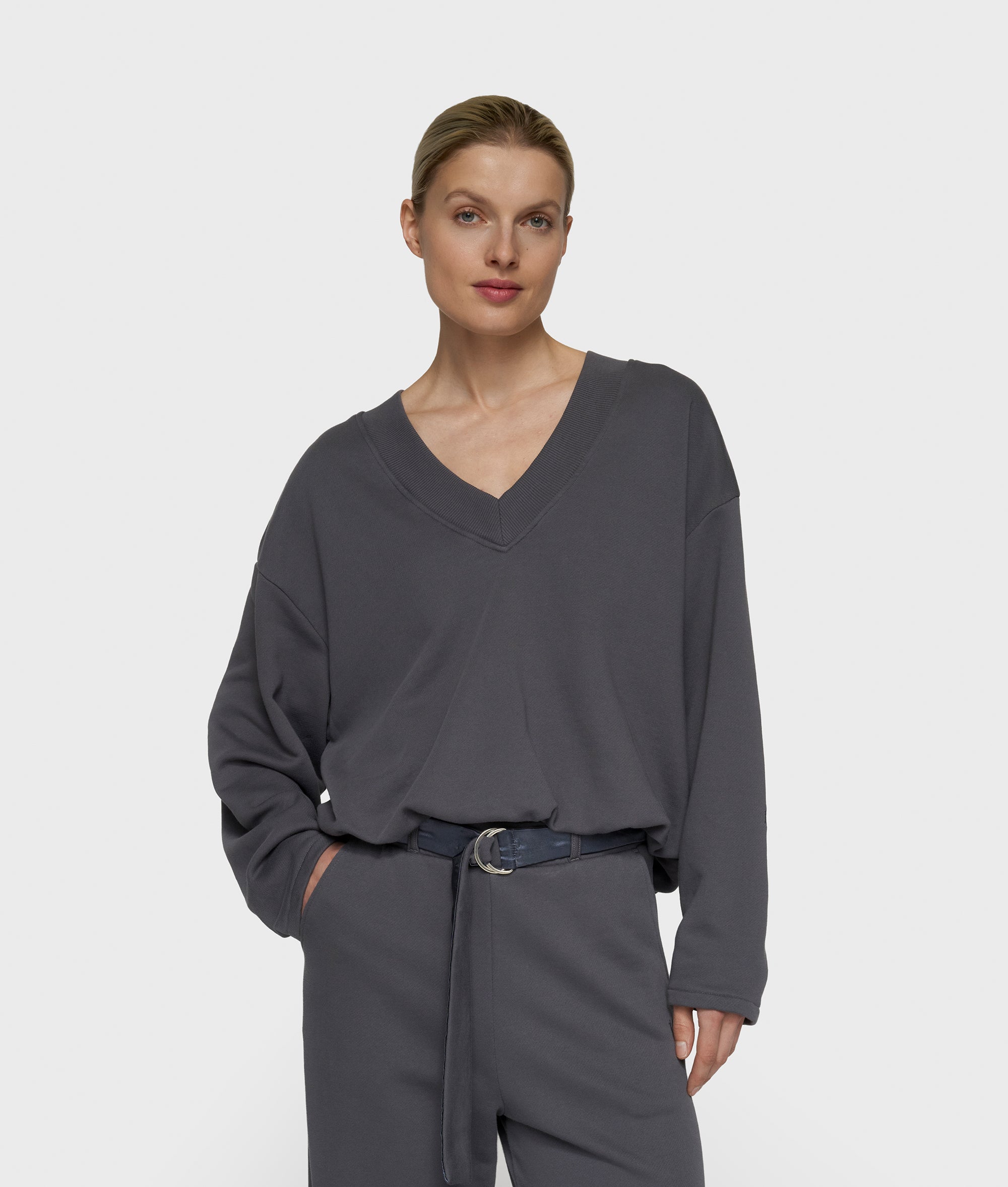 v-neck balloon sweater