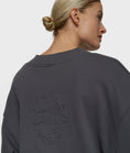 Afbeelding laden in Galerijviewer, v-neck balloon sweater
