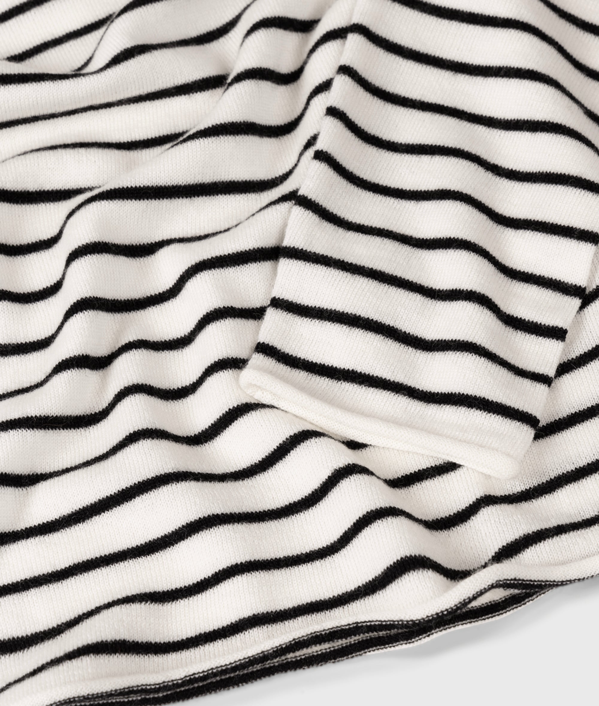 fine knit sweater stripes