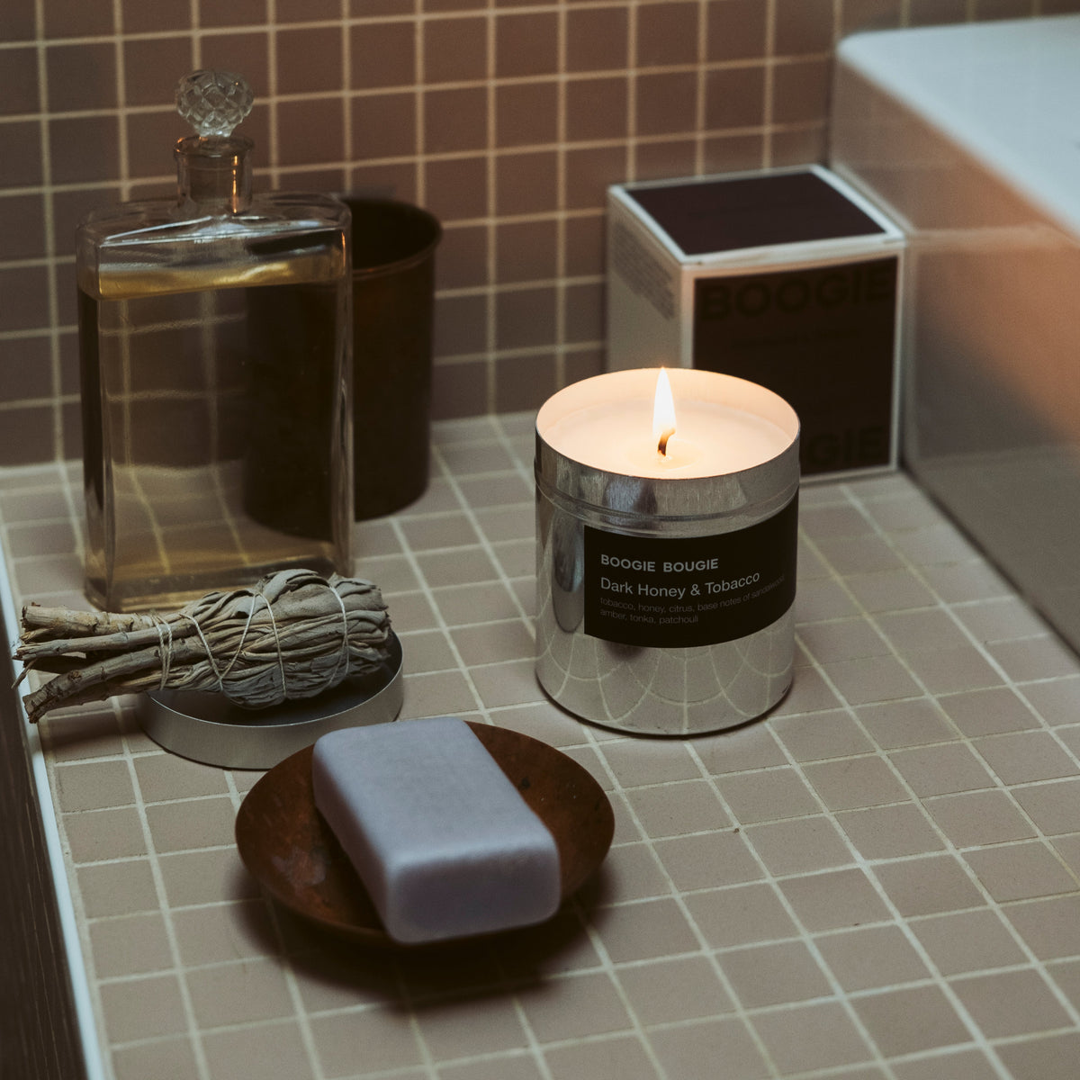 BOOGIE BOUGIE | Candle Dark Honey & Tobacco