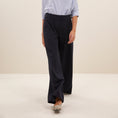 Afbeelding laden in Galerijviewer, benji copper stripe pants

