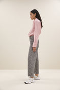 Afbeelding laden in Galerijviewer, lew grey cheetah pants
