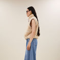 Afbeelding laden in Galerijviewer, steve sleeveless jacket

