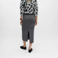 Afbeelding laden in Galerijviewer, OBJREYNARD HW KNIT SKIRT NOOS
