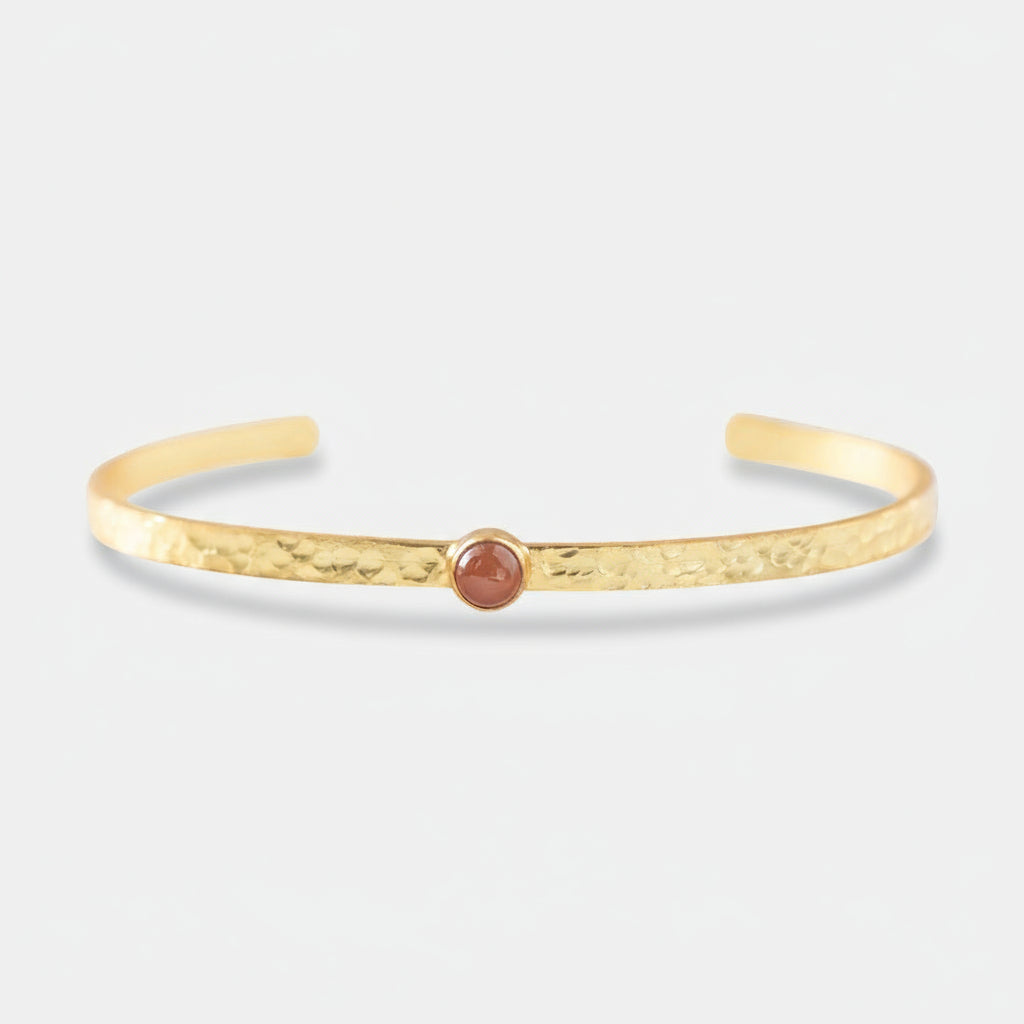 Sensitive carnelian bracelet gold plated