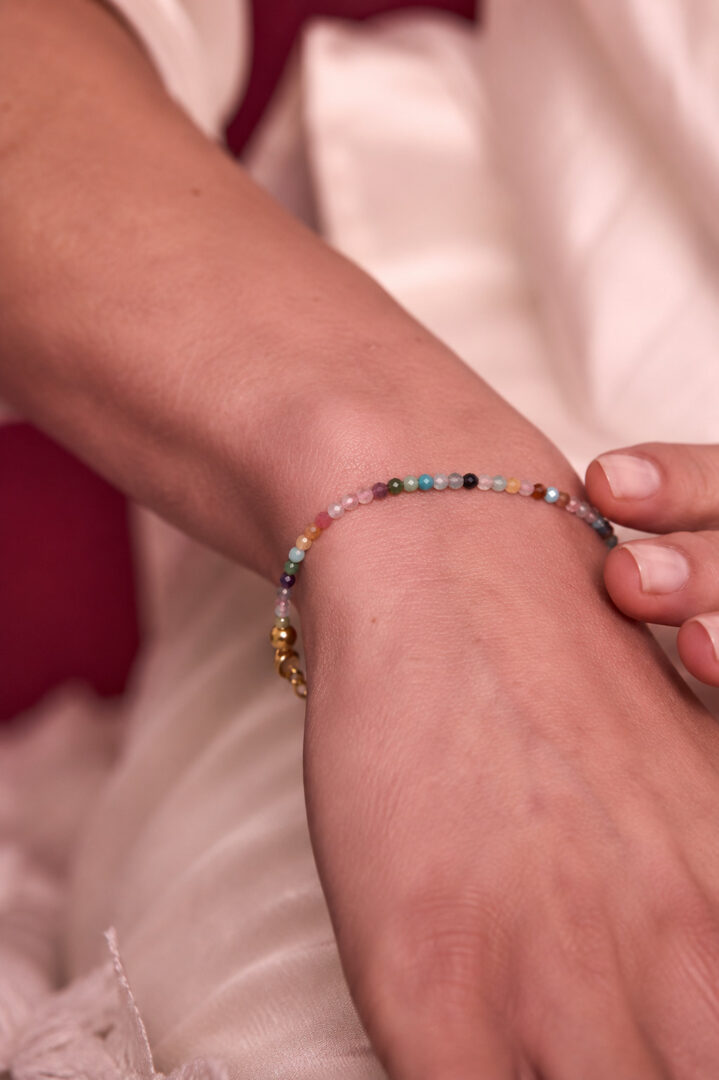 Armbandje met fijne gemstones / multicolori