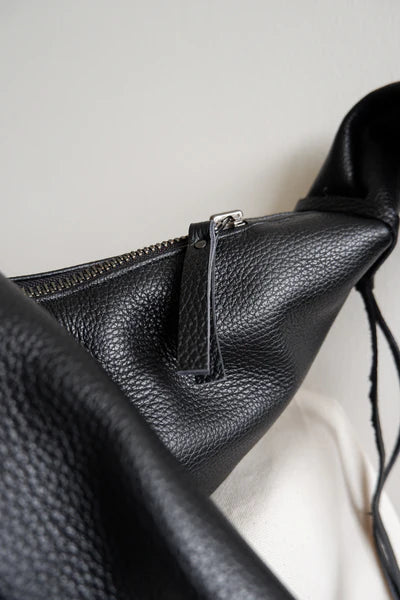 Banana Bag XL | Nona Handbags