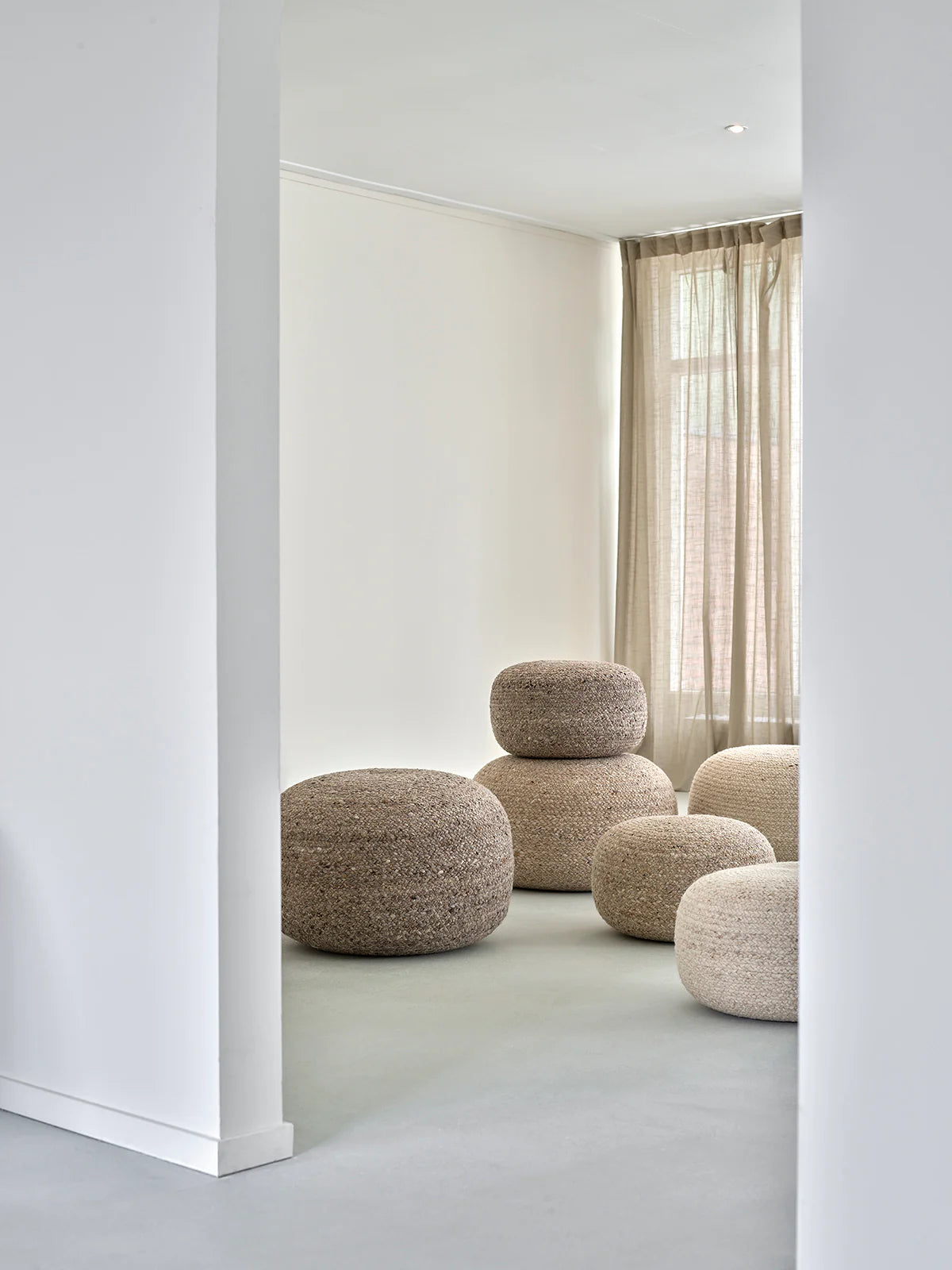 Ease Camel Poef Large