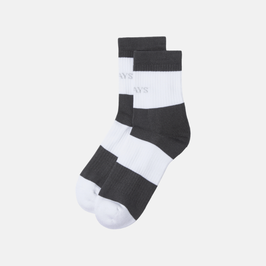 socks bold stripes