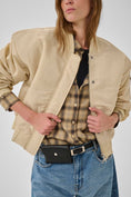 Afbeelding laden in Galerijviewer, HelgaMW Short  Bomber Jacket
