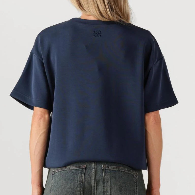 HelleMW EMB Boxy Tee