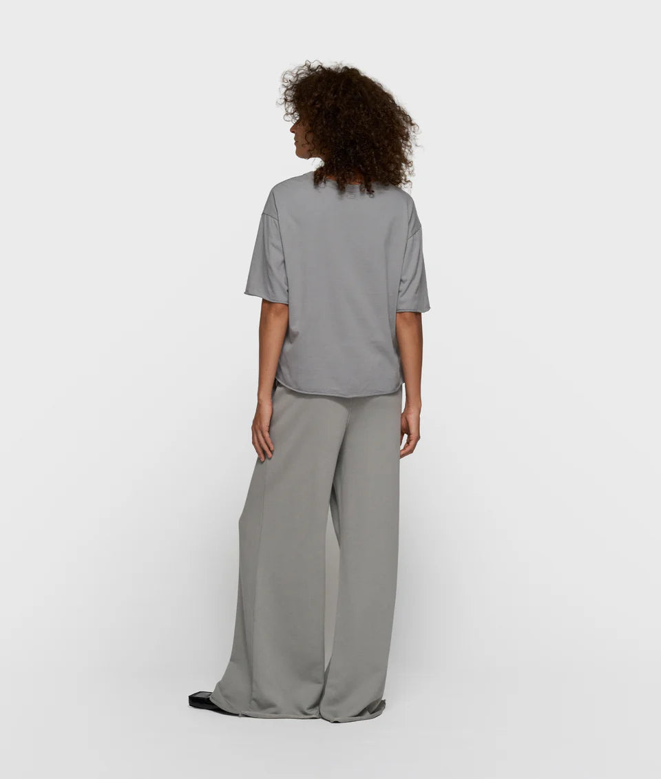 short sleeve tee logo