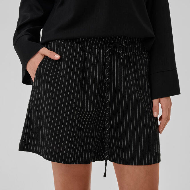 JannieMW Shorts