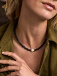 Load image into Gallery viewer, Ketting met gemstone en zoetwaterparel

